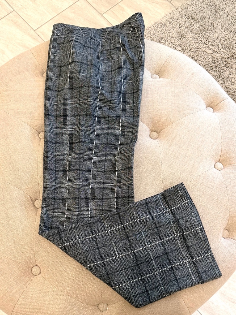 White House Black Market Trousers - Picture 2 of 7